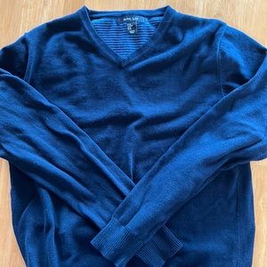 Mens V-neck sweater Navy Blue
